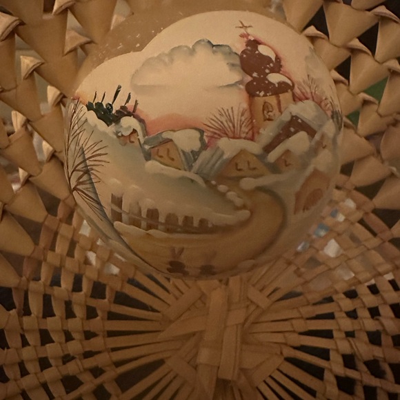 Exquisite Handpainted Glass Ornament Snow Scene BRONNER'S CHRISTmas WONDERLAND - Picture 8 of 16